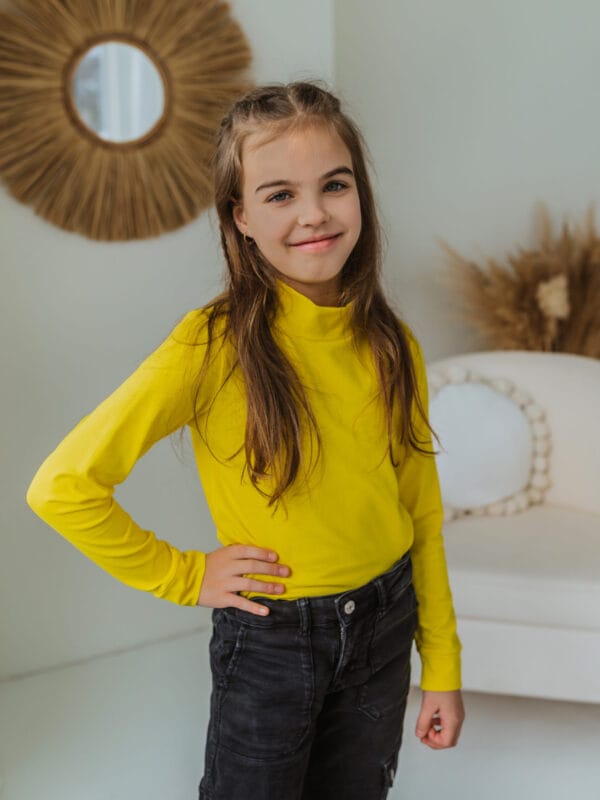 Geltonos spalvos eko medvilnės pusgolfukas