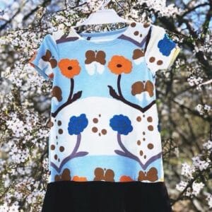 Vaikiškos suknelės su gėlytėmis